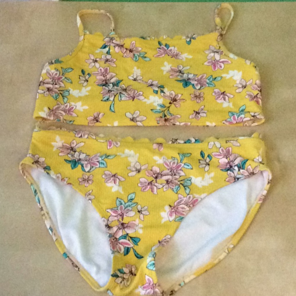 Girls XL 14/16 Art Class yellow flower bikini